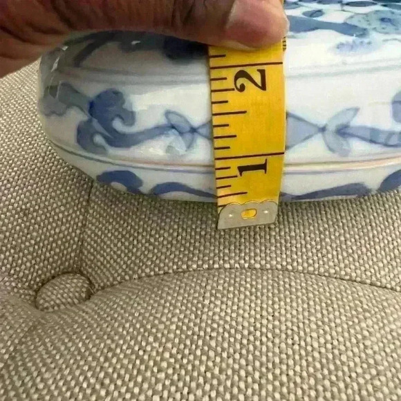 Vintage Blue and White Oval Bird and Floral Motif Trinket Box - Picture 9 of 9